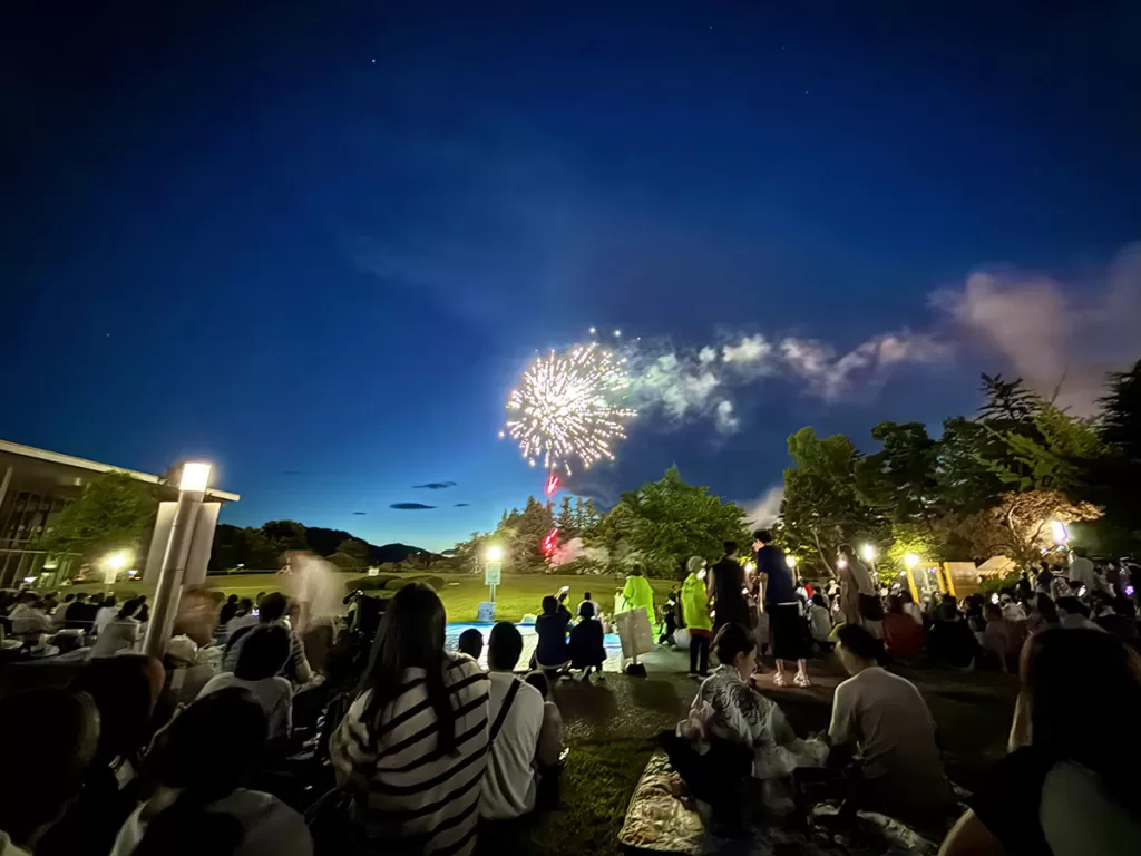 上杉神社米沢納涼水上花火大会