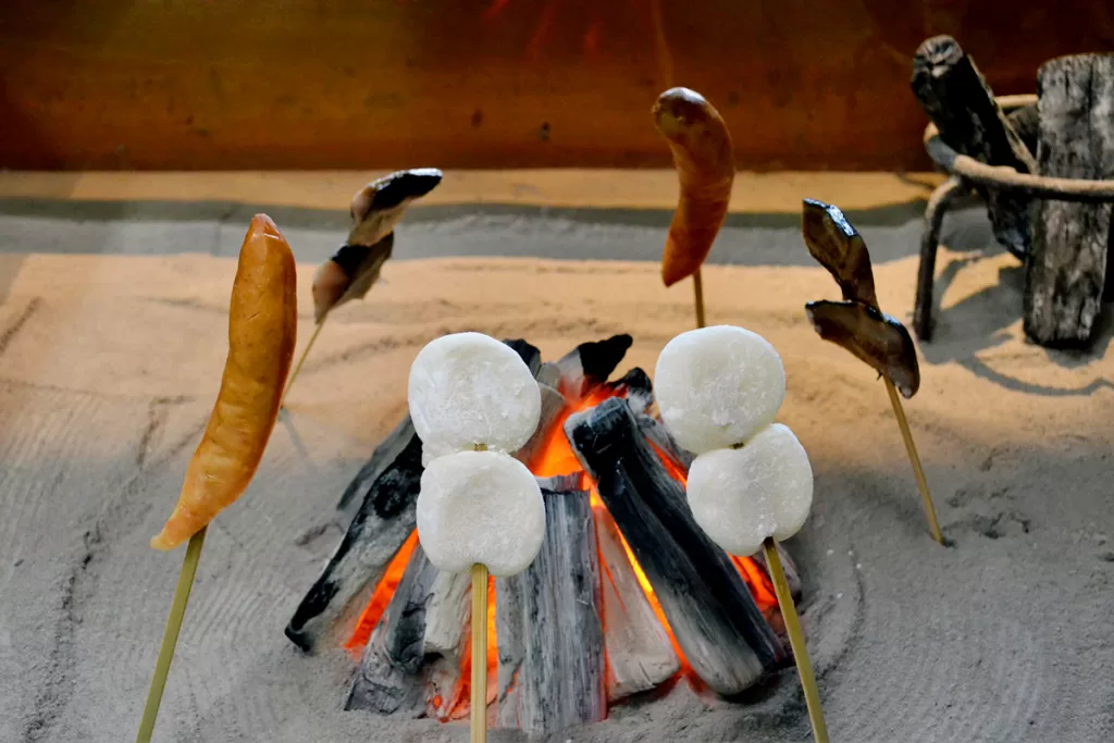 廟の隠れ家/囲炉裏