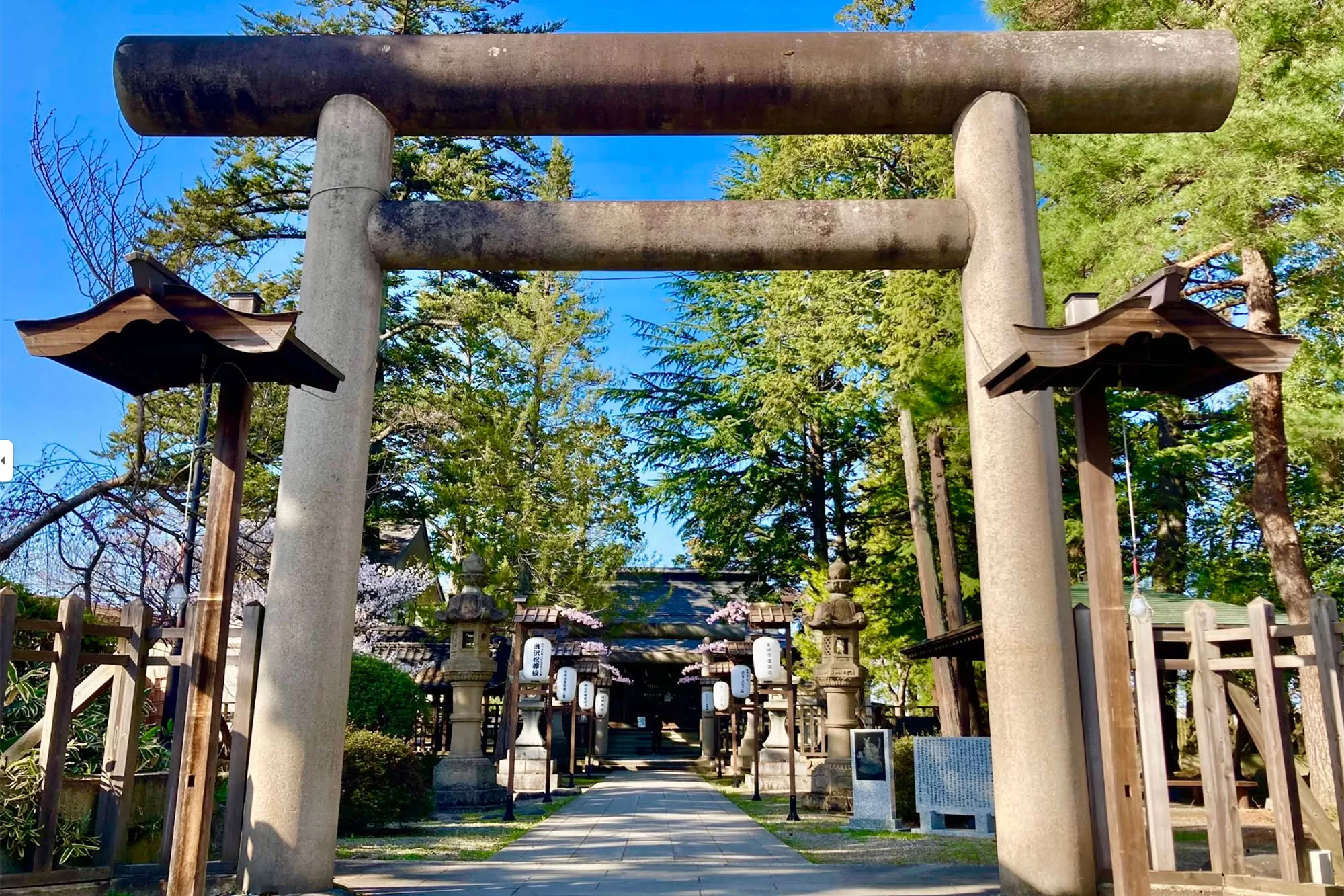 上杉鷹山公を祀る松岬神社